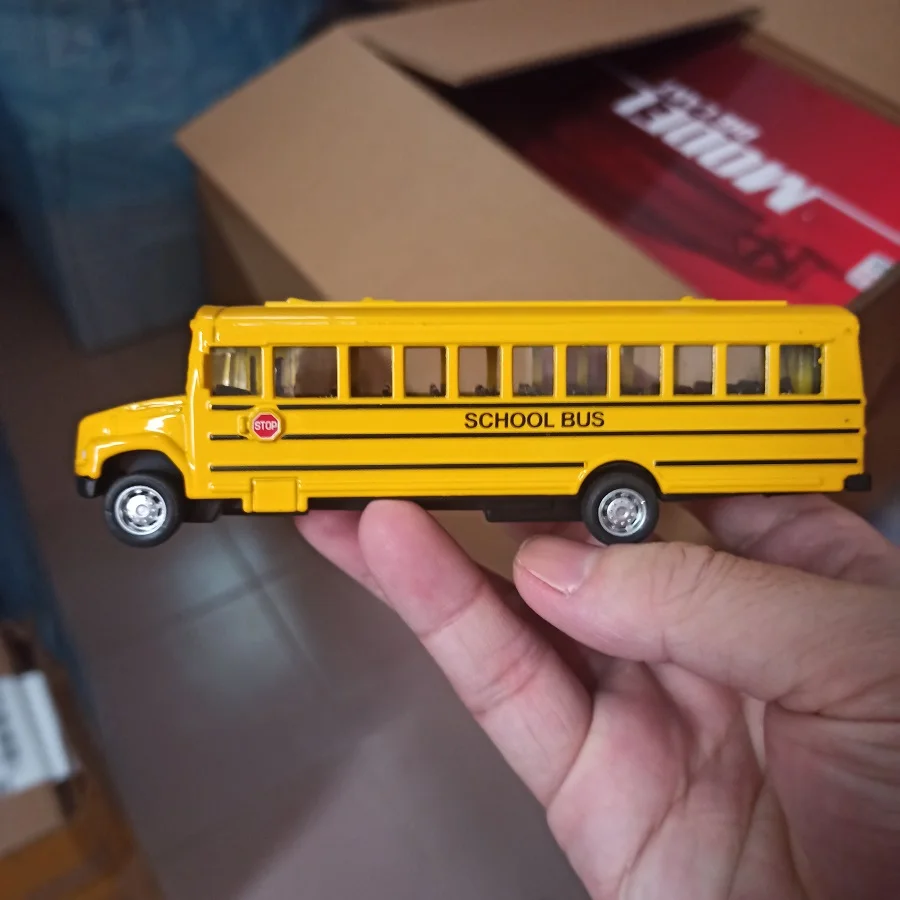 Alloy School Bus Model 14CM Small Size Diecast Vehicle Power Driving Kids Gift Pocket Toy Play Indoor No Battery