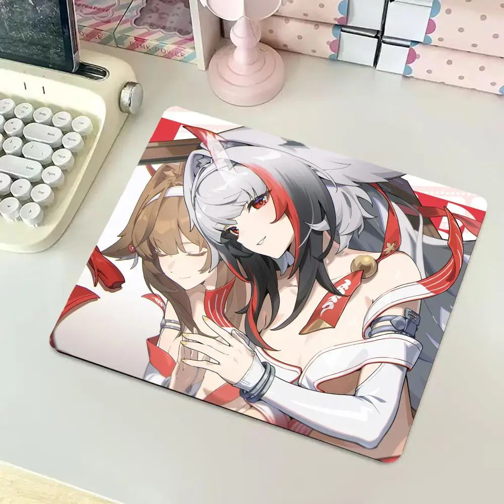 Stylish Kemonomimi Girl Design small mouse pad rubber anti-slip laptop office mat pc accessories desk pad gaming mats