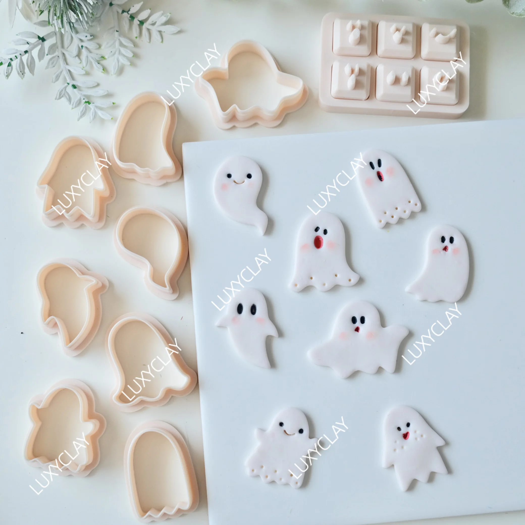 1pc/7pcs Halloween Ghost Polymer Clay Earring Cutters, Ghost W/ Interchangeable Expressions Clay Stamp & Base for Jewelry Making