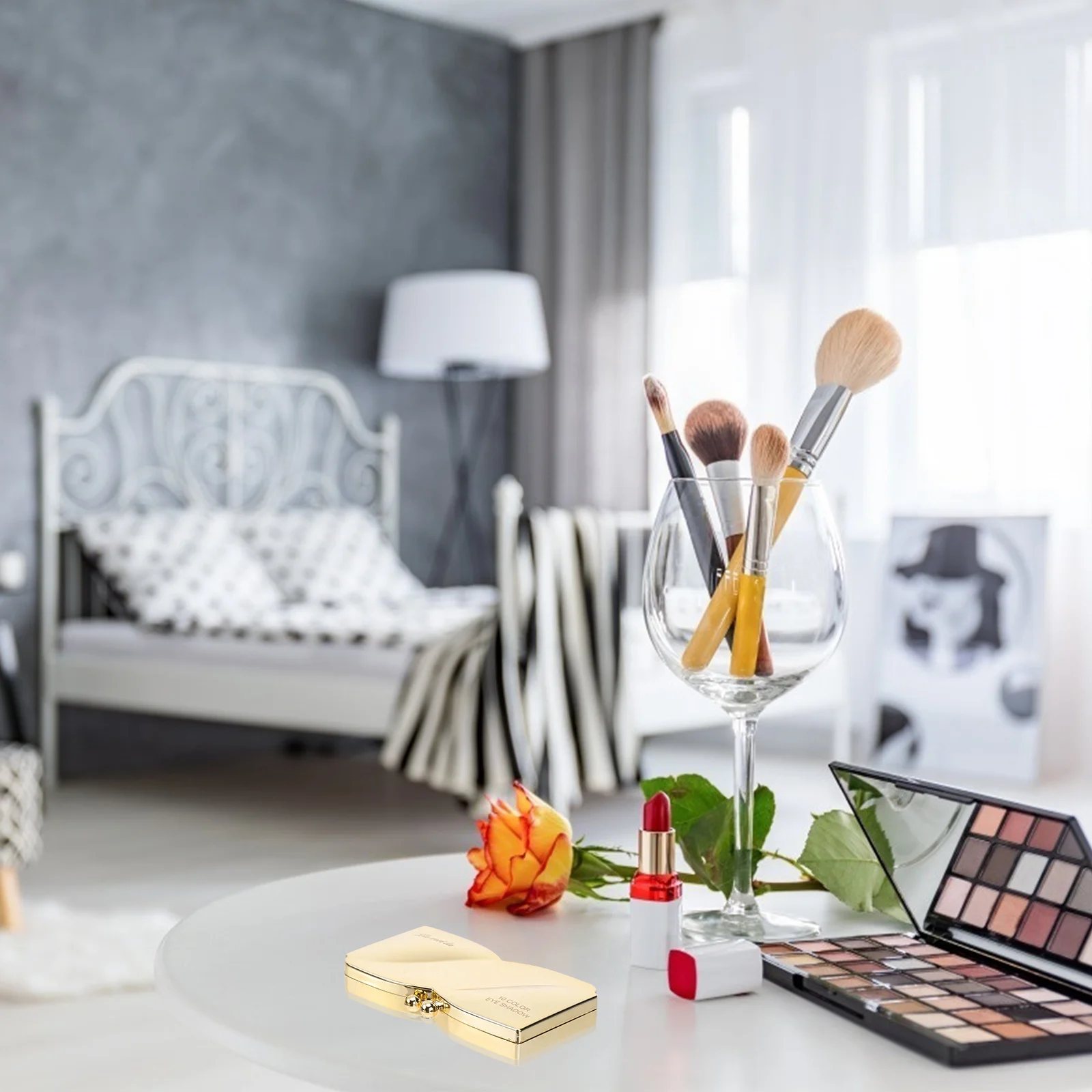 

1Pcs 10-Color Diamond Eyeshadow Pallet Professional Shiny Eye Shadow Powder for Women Fashion Daily Wear Long-Lasting