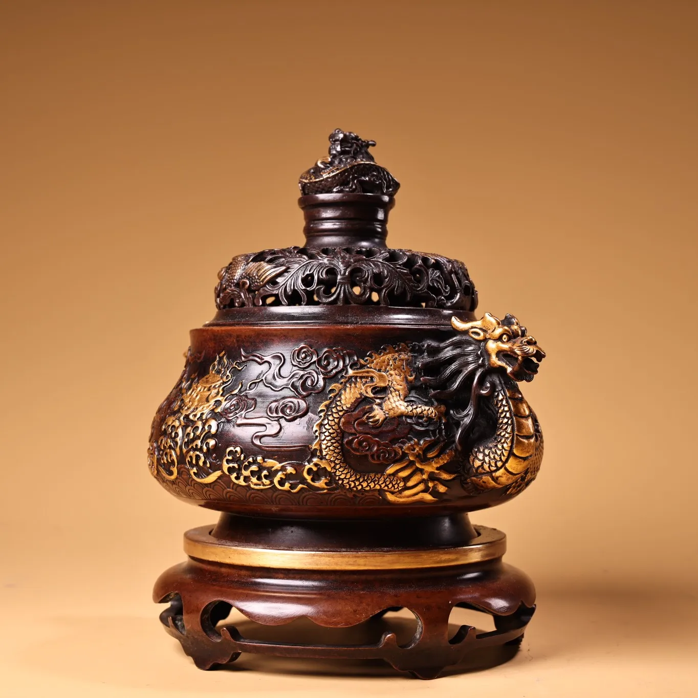 Old Purple Bronze Outline in gold Gilded Beast pattern High relief dragon pattern Dragon ear circular base incense burner