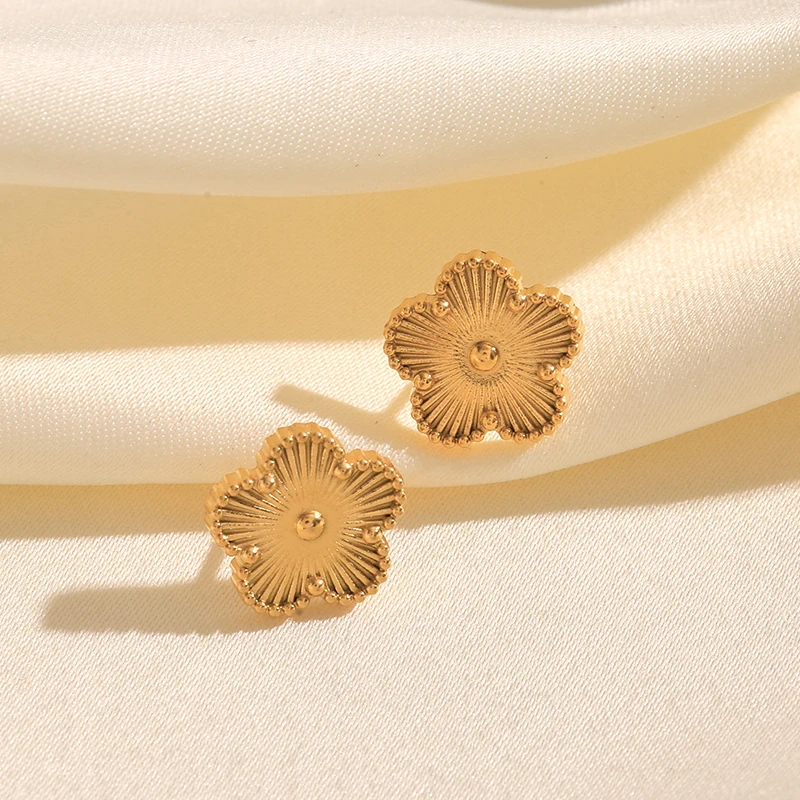 EILIECK 316L Stainless Steel Gold Color 5-Leaf Flower Stud Earrings For Women Personality Fashion Clover Ear Jewelry Girls Gift