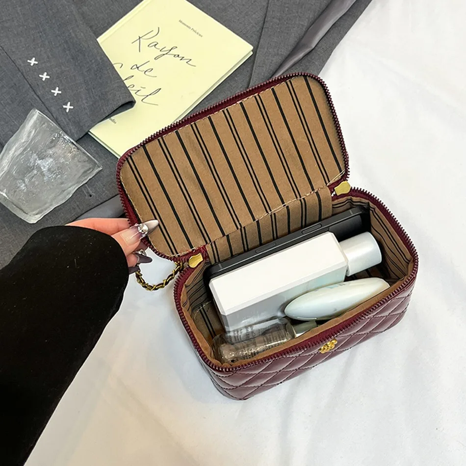 여성을위한 패션 미니 어깨 파티 가방 2025 PU 가죽 핸드백 숙녀 체인 Crossbody 가방 여성 작은 사각형 주머니 가방