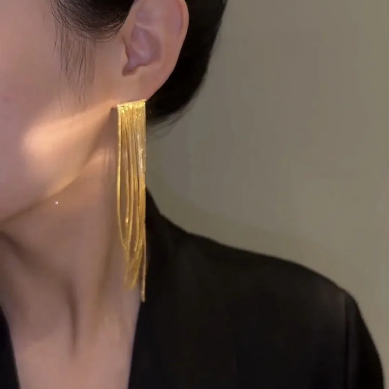 Fashion Statement Earring Long Metal Chain Gold Color Bling Tassels Earrings for Women Ms Wedding Jewelry Daily Pendant Gift