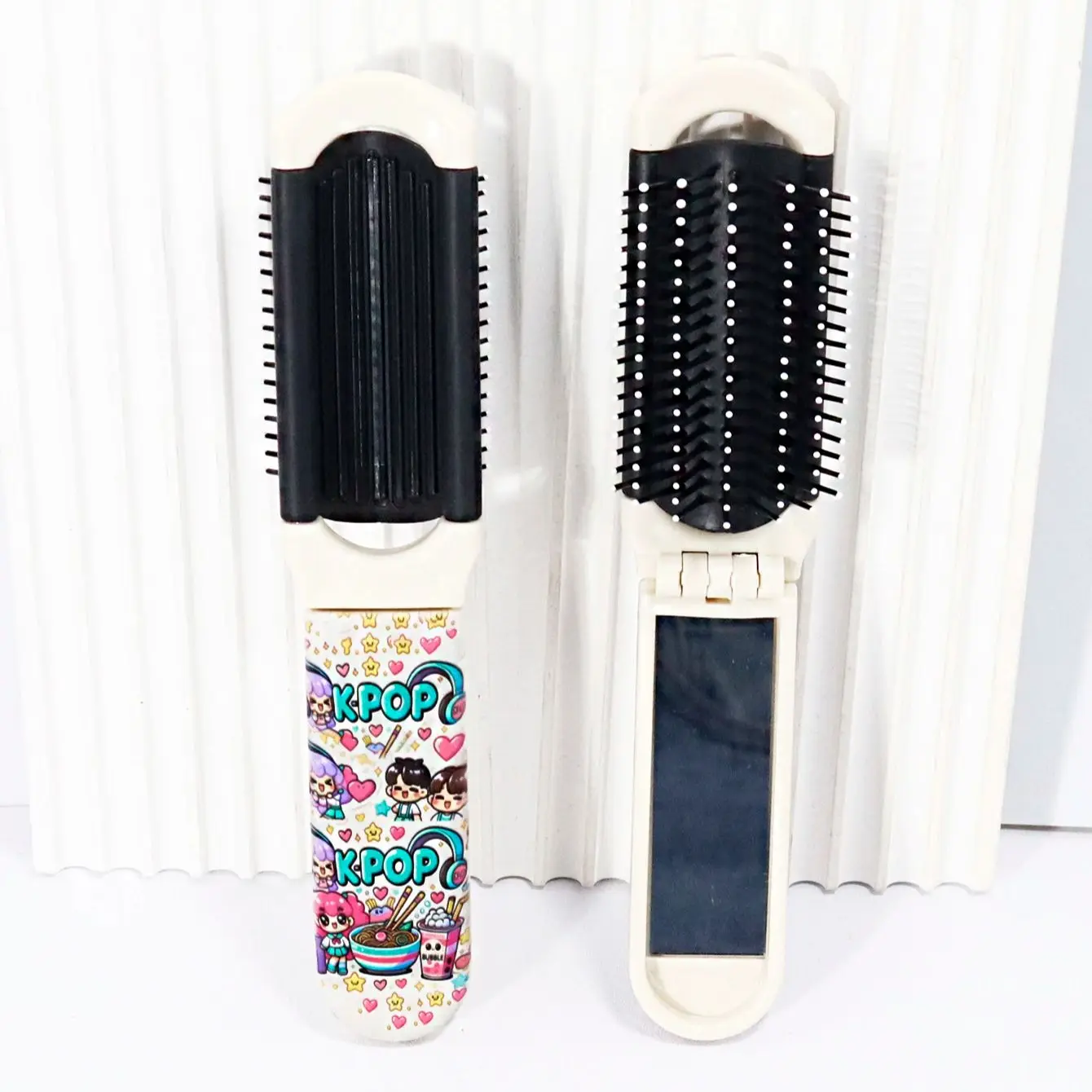 

Kpop Korean Wave themed hair brush with mirror, cute Kpop printed, mini travel folding mirror comb, suitable for gift giving