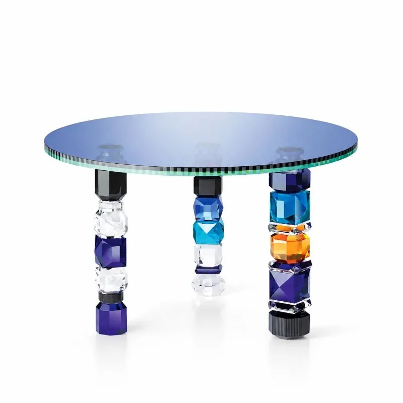 Light luxury creative design high sense art decoration round transparent coffee table y