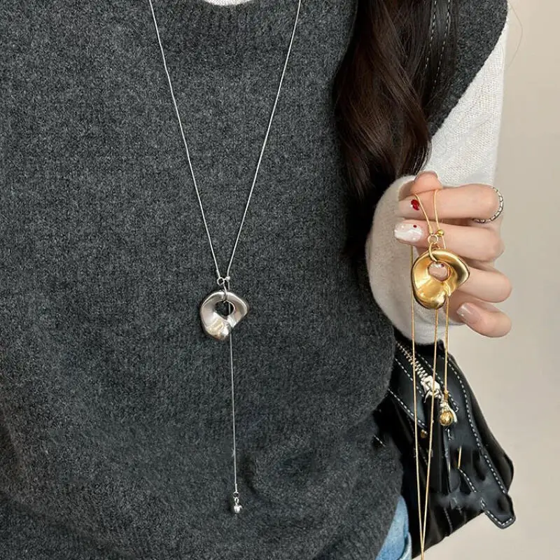 Geometric Hollow Lariat Y‑Necklace for Women Pull‑Type Adjustable Long Snake Chain Sweater Chains Versatile Clothing Accessories