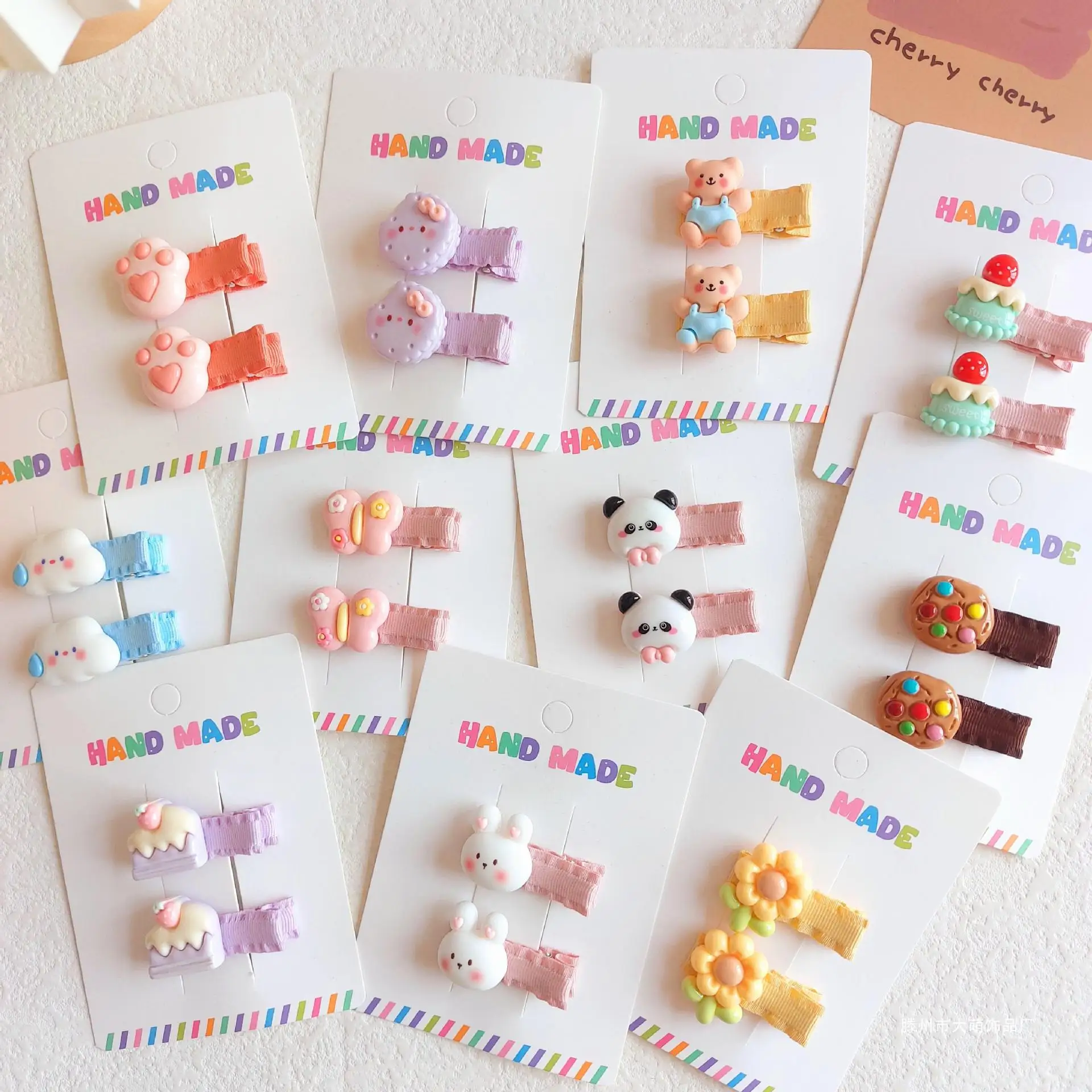

5Pcs/Set Cute Candy Color Heart Plaid Girl Hair Clips Korean Exquisite Children's Fashionable Hairgrips Salon Partition