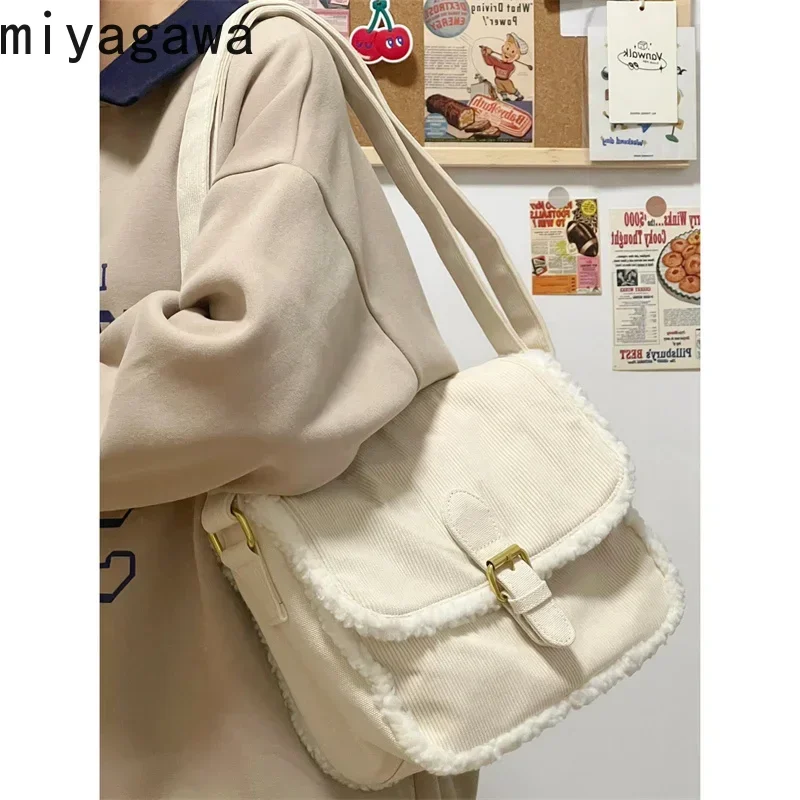 

Miyagawa Corduroy Plush Bags Autumn Winter Large Capacity Shoulder 2024 New Crossbody Student Commuting Bag