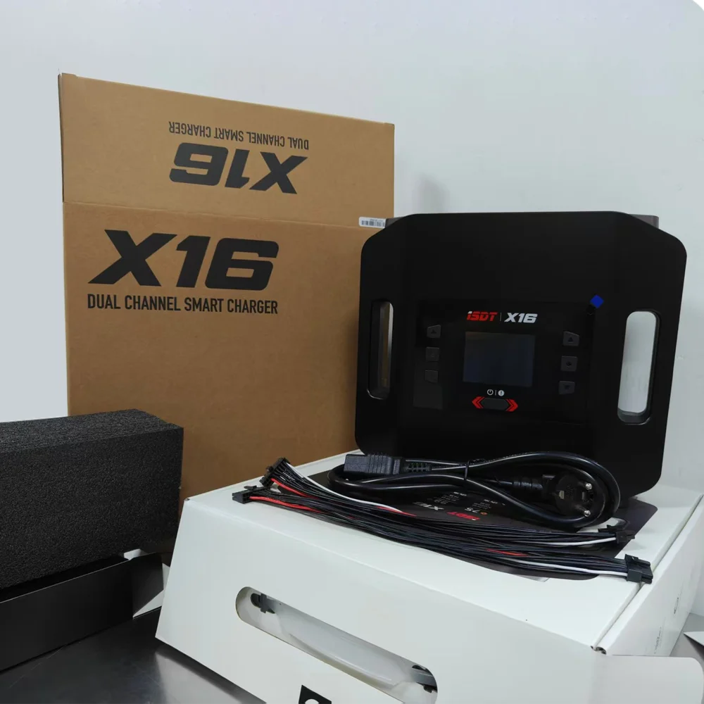 

ISDT smart independent dual channel support 2-16s lithium battery charger