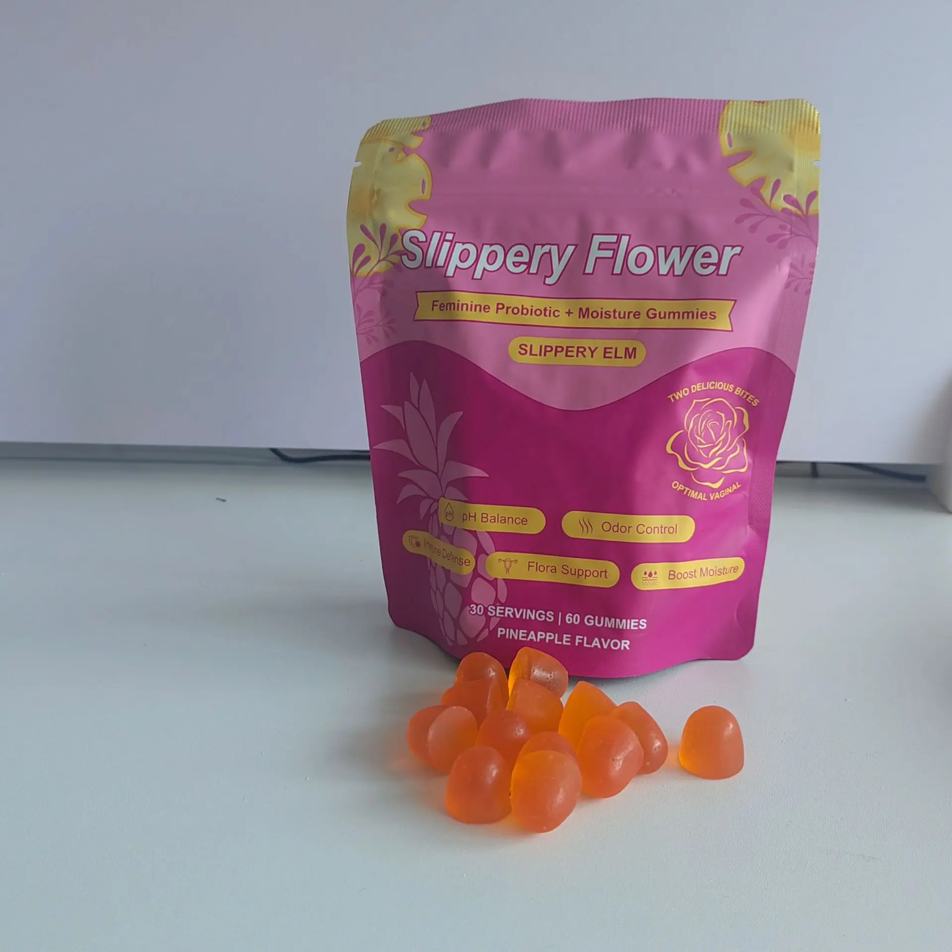 

Female probiotic moisturizing gummies help maintain vaginal and intestinal health improve immunity support urinary system health