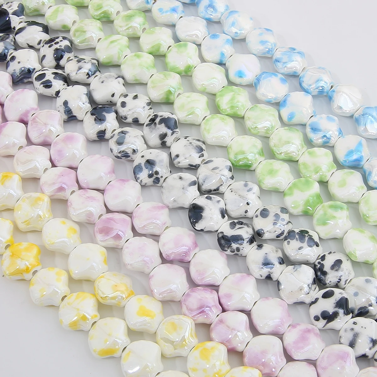 

Cute Handmade Shell Beads Ceramic Pumpkin Charm Beads for Earring Necklace Bracelet DIY Jewelry Craft Making Accessories