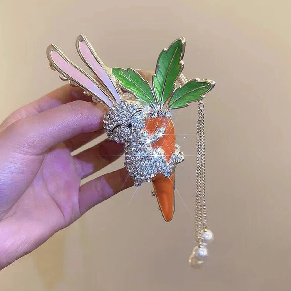 Retro Cute Rabbit Carrot Tassel Grab Clip Fashion Ponytail Braid Hair Claw Shark Clip New Hair Clip Akcesoria do włosów dla kobiet