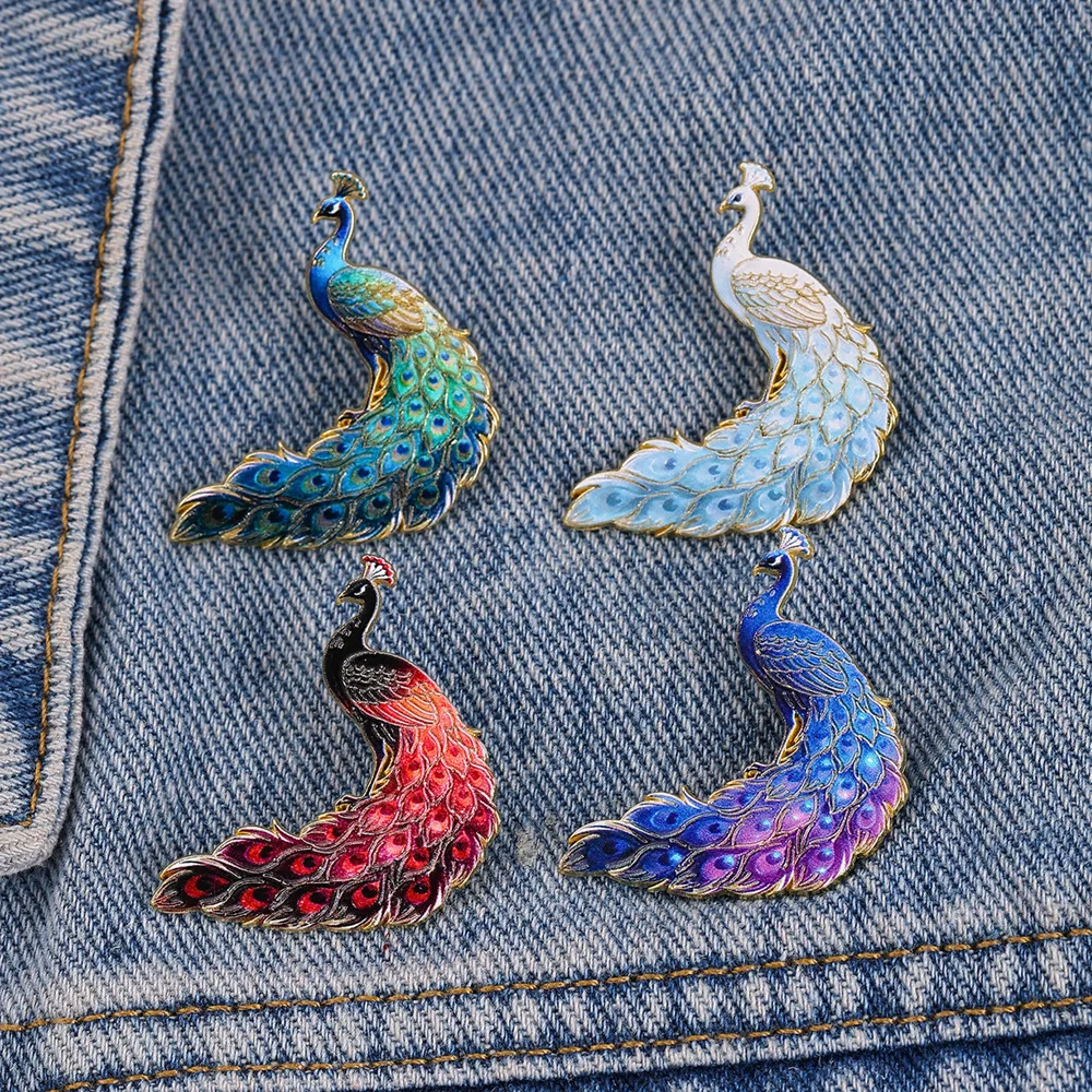 Elegant Chinese Style Brooch New Retro Brooch Animal Emblem Color Peacock Temperament Clothing Jewelry Coat Decoration Accessory