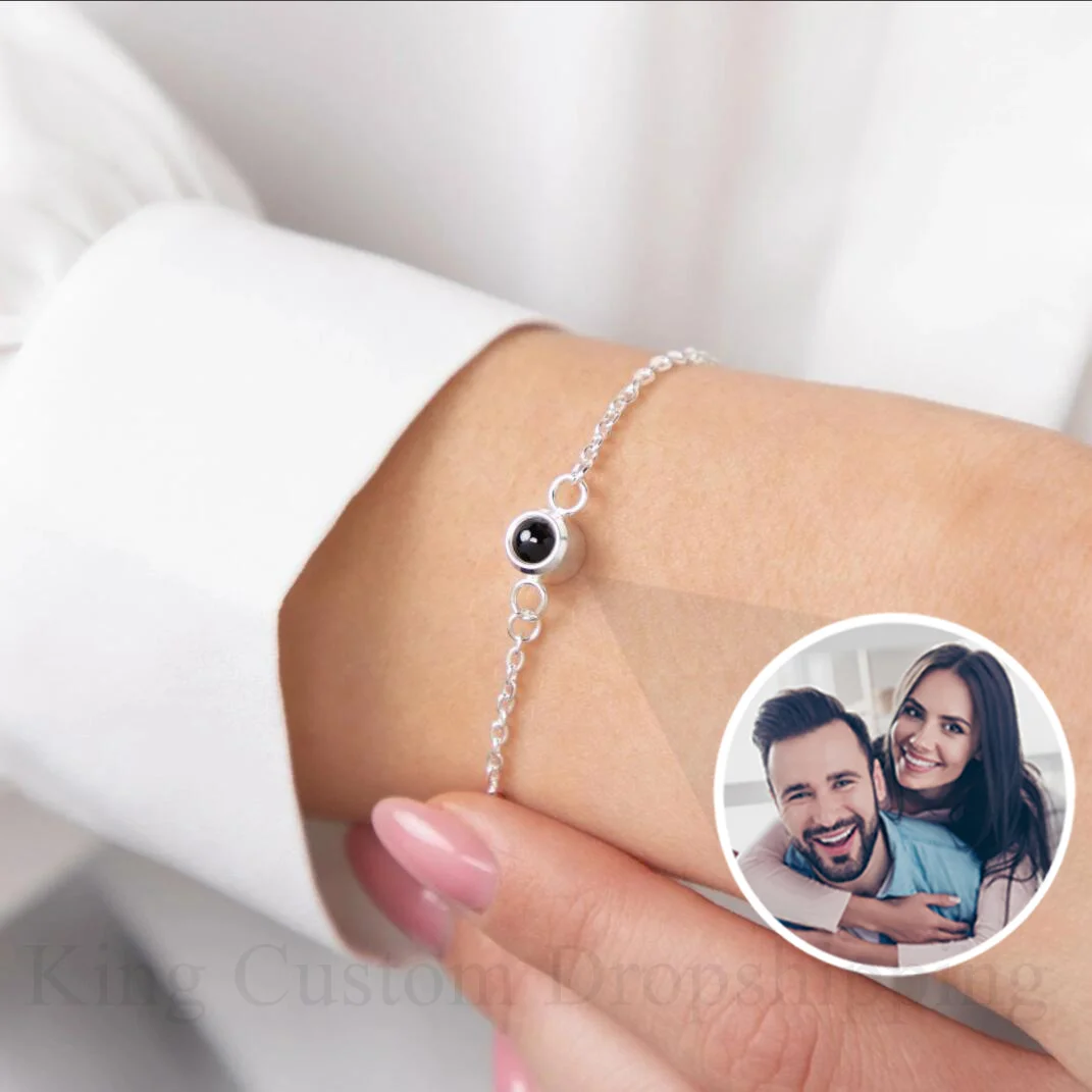 

2025 New Custom Photo Circle Projection Bracelet Non-Oxidizing Material Fashion Jewelry Christmas Birthday Gift for Family