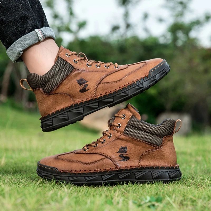 

2025 New Winter Men's Cotton Boots Casual Leather Male Shoes High Quality Outdoor Warm Hiking Shoes Non-slip High-top Sneakers