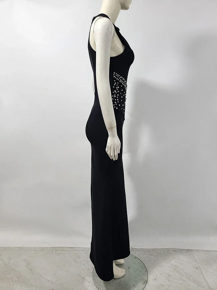セクシーなホルターネック、ダイヤモンド装飾のバンテージロングドレス、女性用ブラックノースリーブクリスタルビーズボディコンドレス、イブニングパーティガウン