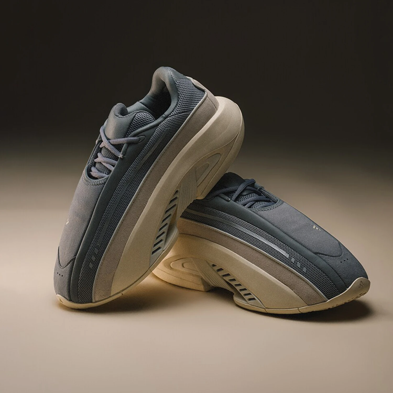 

Adidas Genuine Классические кроссовки унисекс MAD IIINFINITY IF4439