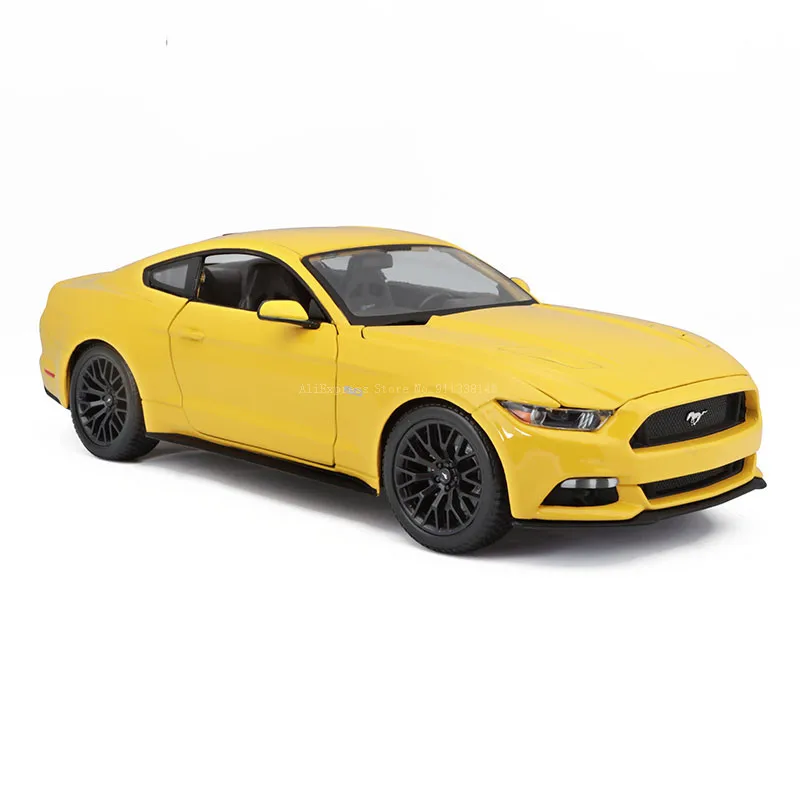 Maisto 1:18 2015 Ford Mustang GT yellow Classic Alloy Car Model Static Die Casting Model Collection Gift Toy Gift