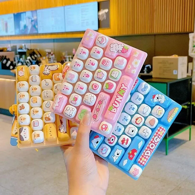26Grid Keycap Clicker Anti Stress Fidget Keyboard Keychain Decompression Button Cartoon Hand Relax Party Favor Gift 26구 키캡 키링