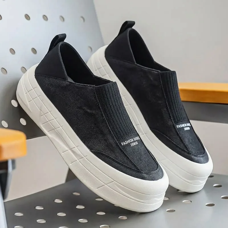 2026 Men Linen Canvas Slip On Board Shoes Loafers Autumn Breathable Soft Flats Shoes Fashion Man Casual Walking Sneakers Zapatos