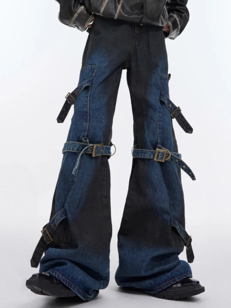 2026 Dark Y2K Streetwear Jeans mit Riemen-Design, Blaue Baggy Flare Jeans für Herren, Hip-Hop Punk Gothic Denim-Hosen, Vaqueros – Detail 4