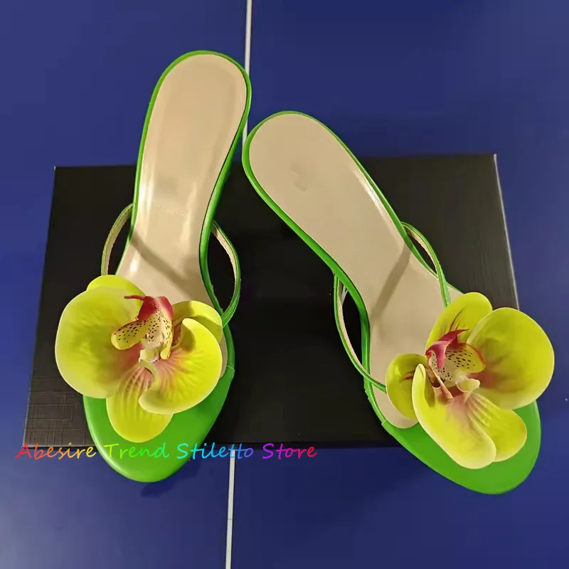 2024 neue rosa High Heel Strands andalen für Damen Sommer Mode Outwear Blume dekorative Prise Toe Hausschuhe einfarbig grün