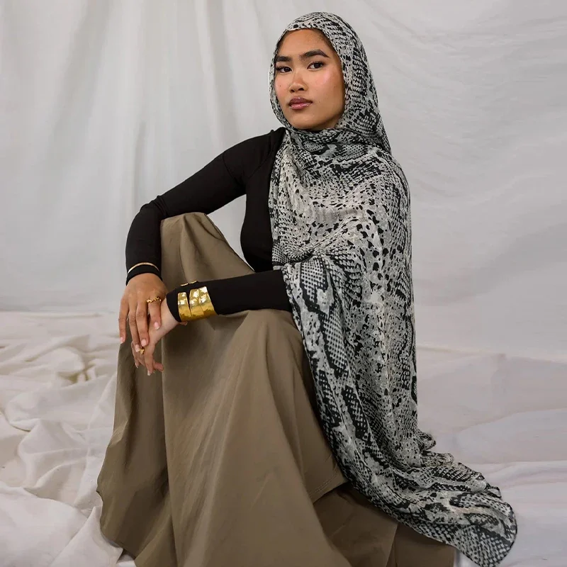 

Bohemian Deer Print Hijabs Women Watercolour Shawl Soft Muslim Hijabs Modal Cotton Lightweight Wrap Autumn Headscarf Ramanda