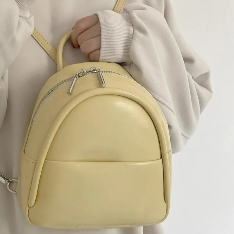 Mochila amarilla bonita y dulce para Mujer, mochila de cuero de poca capacidad de Color sólido, Mini Mochilas ligeras y versátiles para Mujer, novedad