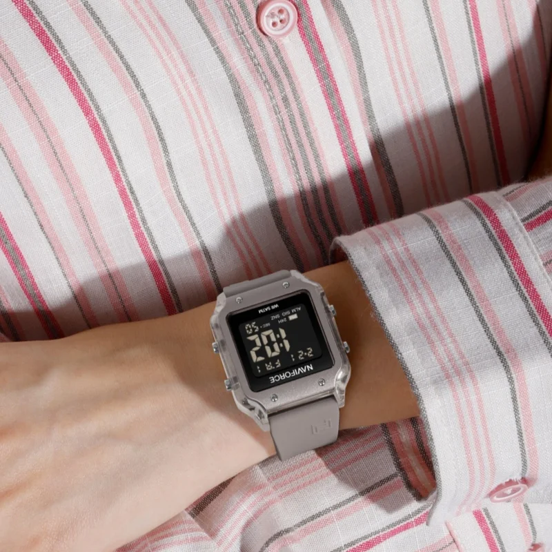 Naviforce 6105 Jam Tangan Olahraga Wanita Jam Tangan Lampu Persegi Tahan Air 5ATM Jam Elektronik Digital LED Montre Femme