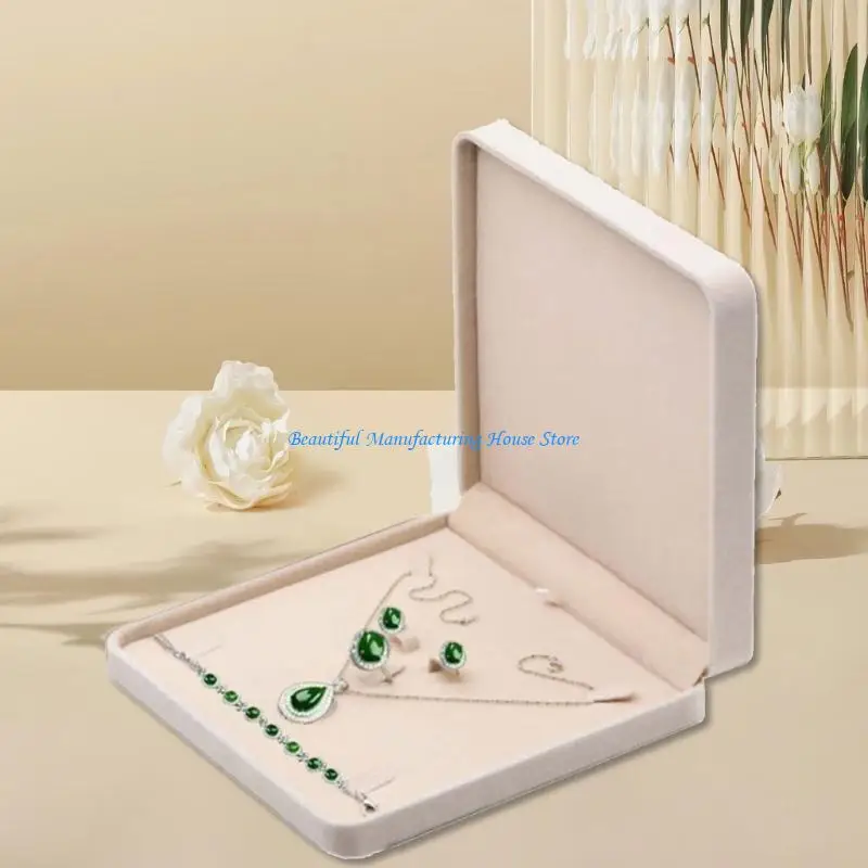 

E56A Velvets Jewelry Elegant Storage Case for Rings Necklaces and Earrings