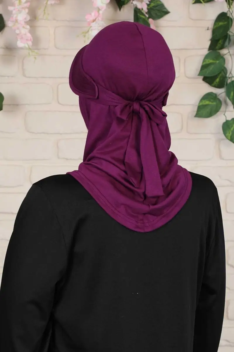 Gorro morado peinado