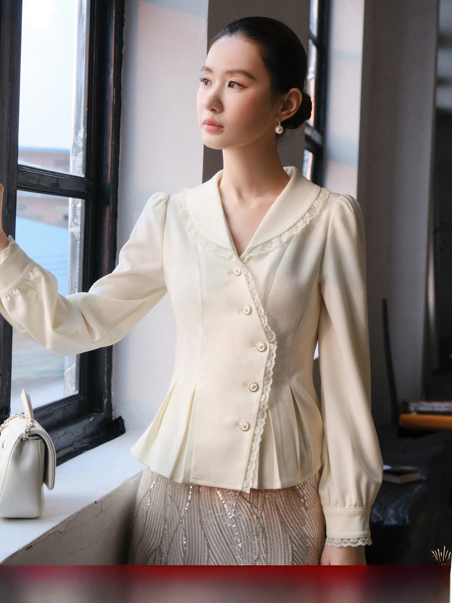 

Женская блузка XXNING с романтическим кружевом, новая весенняя коллекция, элегантный топ для офиса, французский стиль, свободный крой, рукава-фонарики, длинный рукав