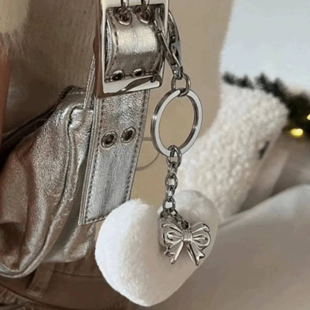 

Silver Bowknot Keychain Y2K Style Delicate Hairy Heart Charm Black White Puffy Plush Heart Backpack Pendant Bag Decoration
