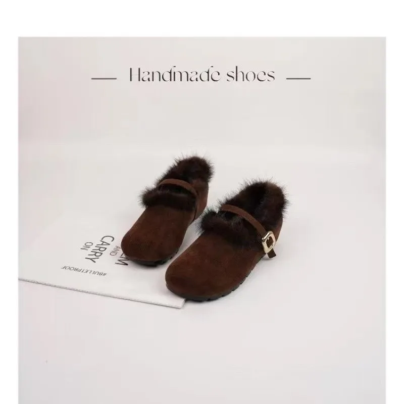 أحذية ريترو مسطحة من فراء الفهد للنساء 2025 شتاء صوف دافئ ماري جين حذاء فردي من القطن