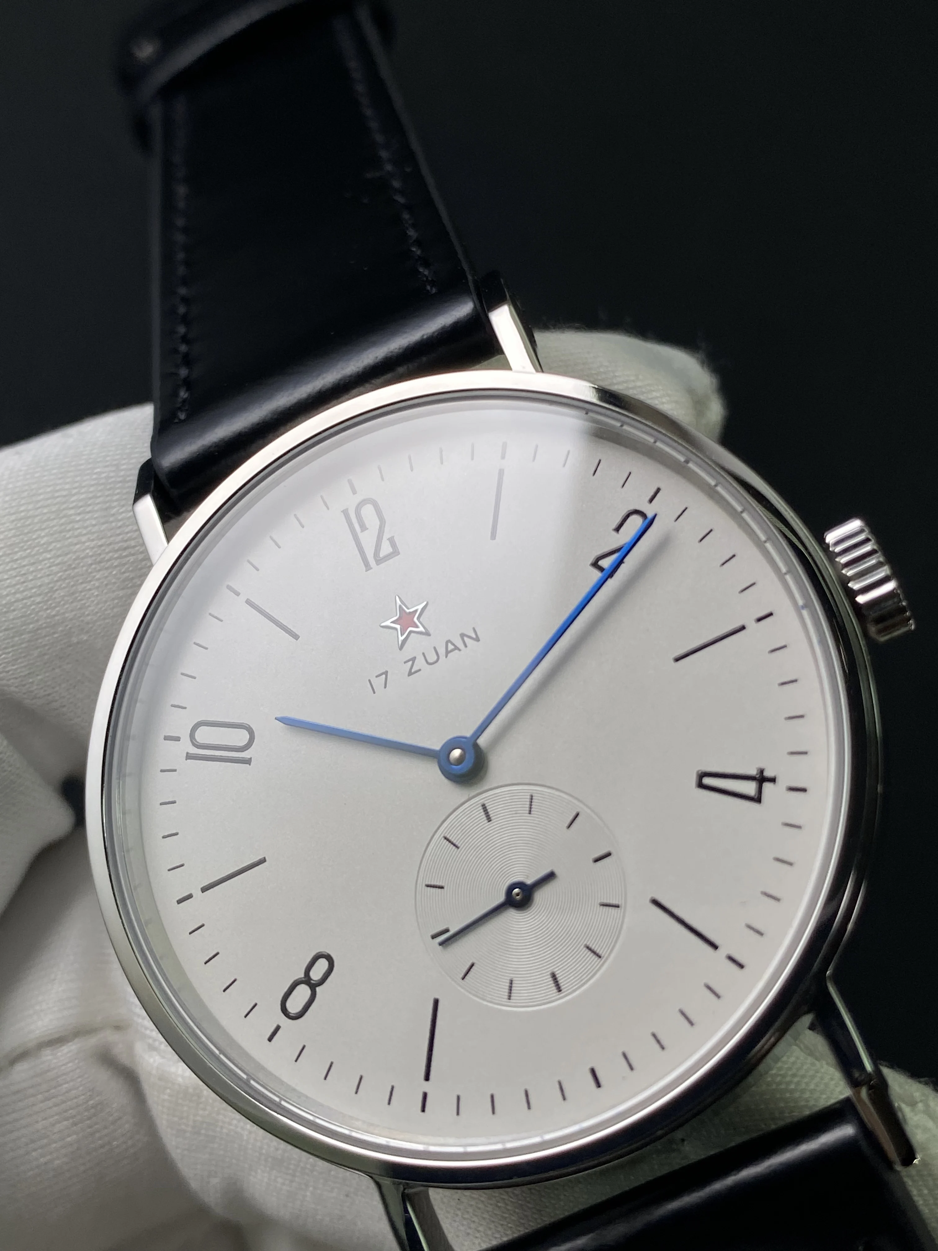 Minimalist Bauhaus Hand‑wound Men Mechanical Watch, Genuine Seagull Movement, Heat‑blued Steel Hands, Sapphire Crystal, Small Se