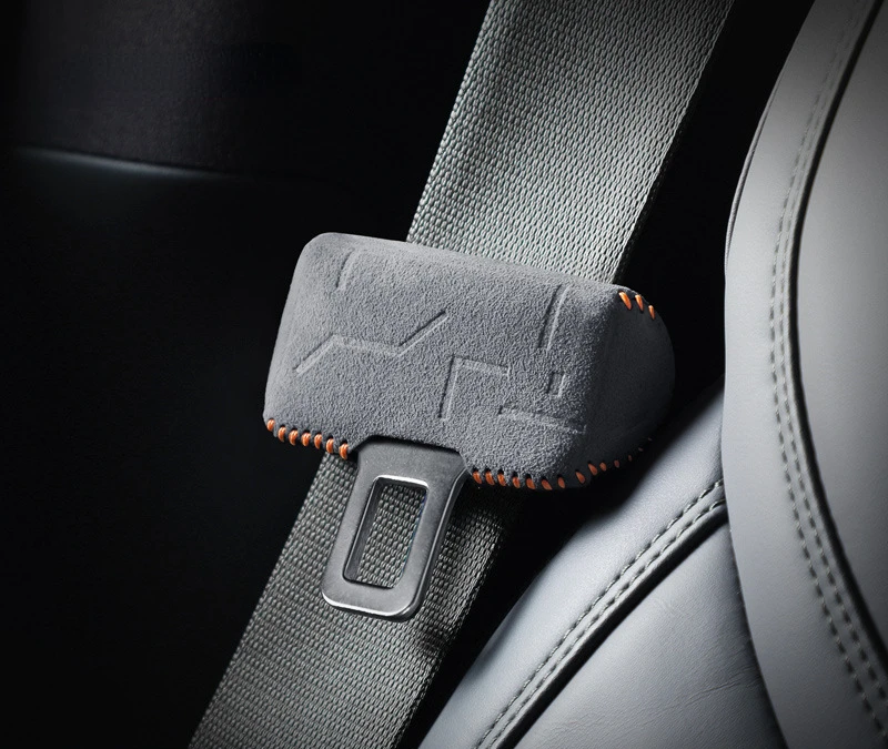 

Suitable For Tesla Model3 Two Pieces Embossing Frame Front Row Suede Automobile Safety Belt Buckle Protection Cover