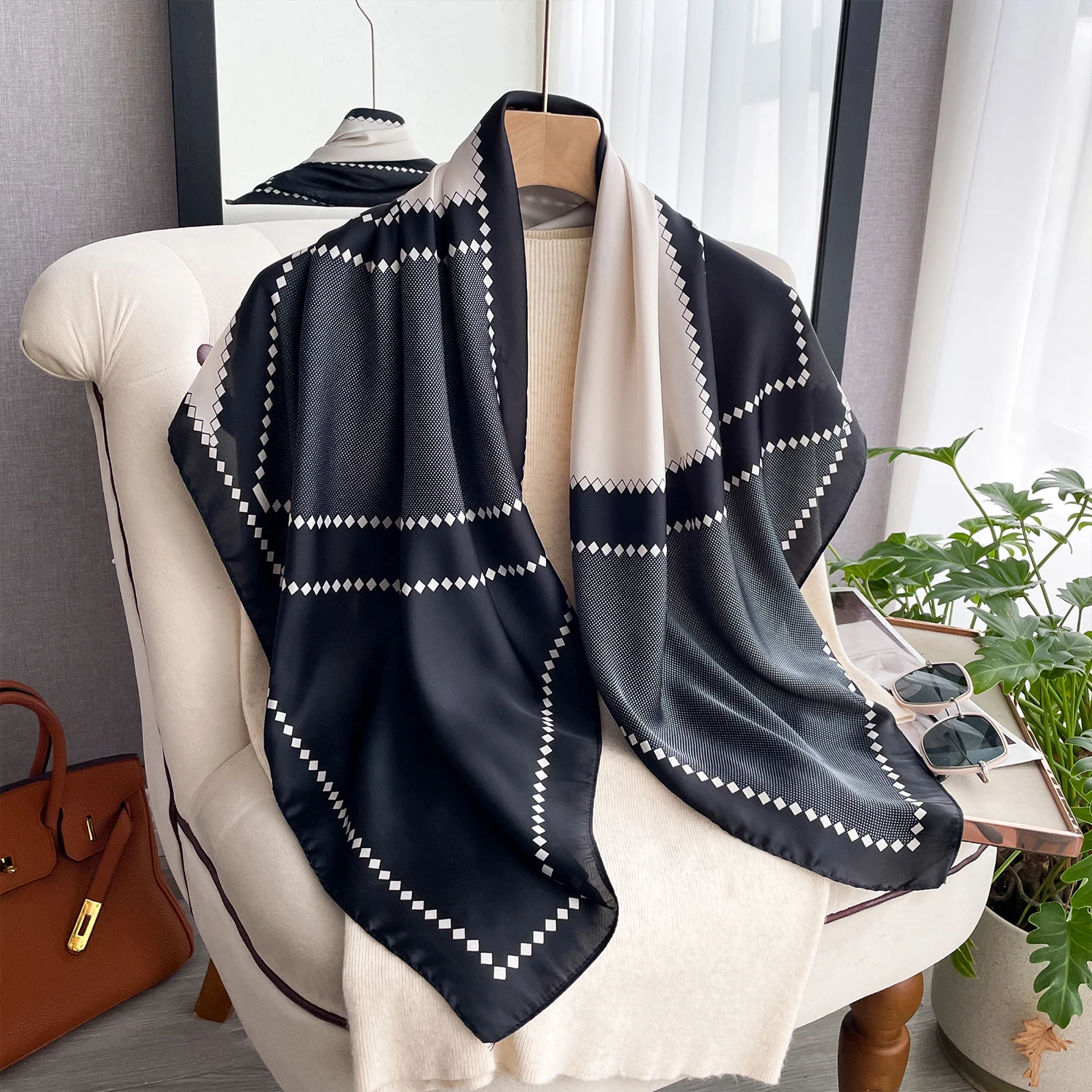 

Роскошный шелковый платок на голову, женский летний платок, атласный хиджаб с квадратной головкой, шарфы для женщин, брендовые шали 90*90, шелковый шарф, мусульманский хиджаб