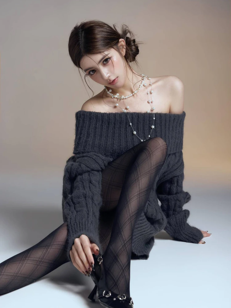 Artistic Portrait Photography Dress UK - close-up view
