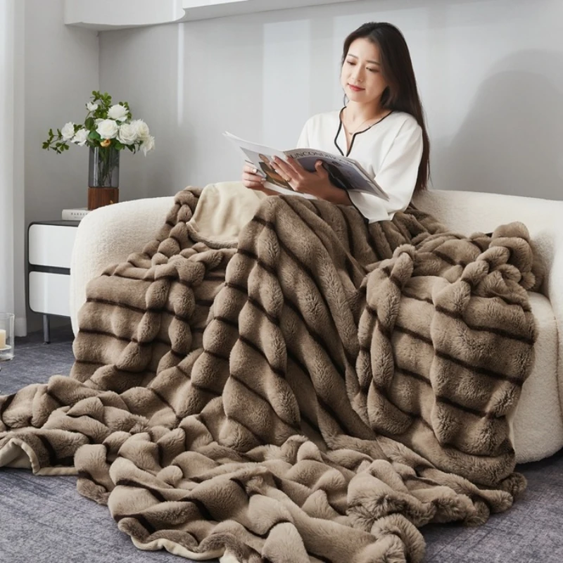 سميكة الأرنب الفراء ميلارد بطانية أريكة دافئة بطانية لغرفة المعيشة وغرفة النوم الخريف الشتاء الديكور لينة رمي فارغة #2