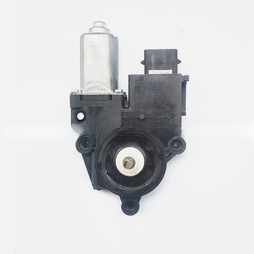 Driver Side Motor Window Lift Motor Smooth Operation Quiet Performance Metal And Plastic Build For Left Front Door Panel
