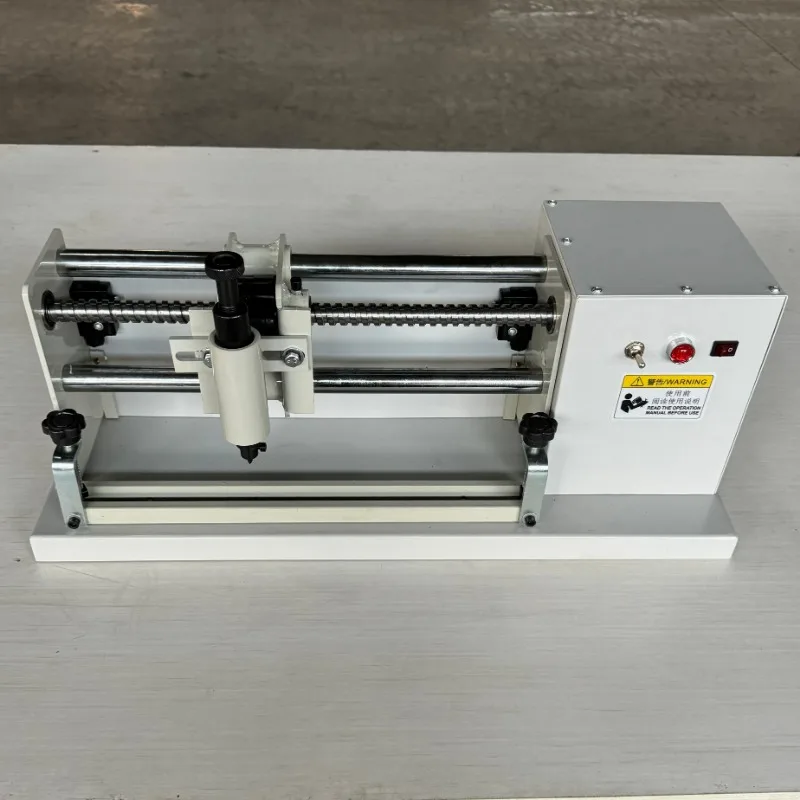 Elektryczny wskaźnik wzmocnienia, ręczny wskaźnik do oznaczania prętów zbrojeniowych, przemysłowe urządzenie do oznaczania prętów zbrojeniowych.