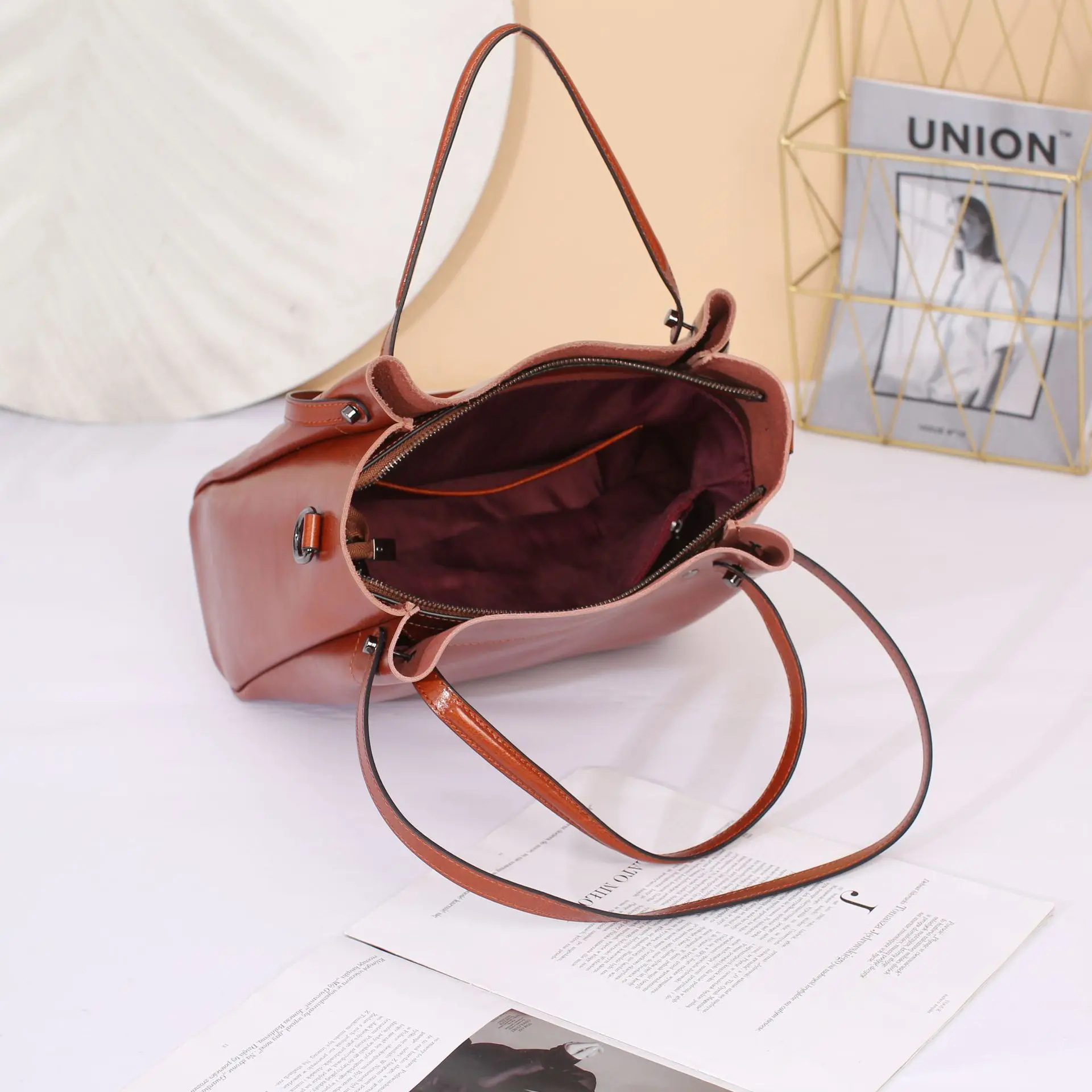 One-shoulder Large Casual Tote Fashion Messenger Cowhide Leather Women\'s Bag Large-capacity Ladies Handbag Bucket High Quality