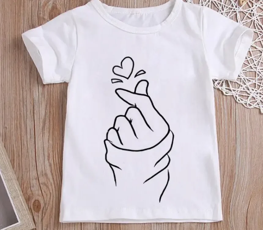 Camiseta con estampado de corazón para niñas, ropa Harajuku Unisex, dibujos animados, 23, 4, 5, 6, 7, 8 años, ropa de cumpleaños para niños