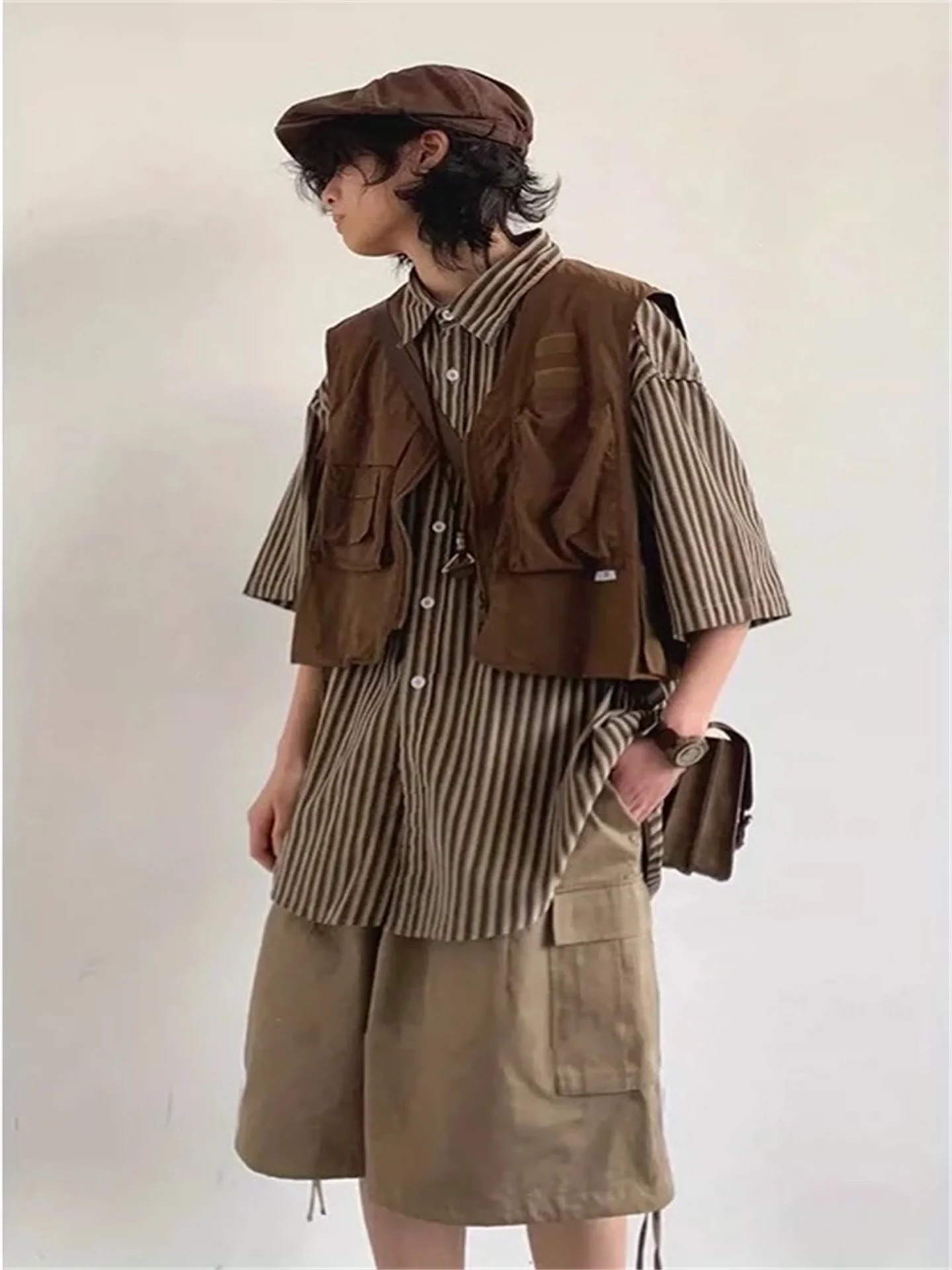 

Outdoor Fiing Men's Vest Multi-ket Workwear Jaet Stand Fit Summer Youth Trendy V-Ne Button Decorated Pure Color
