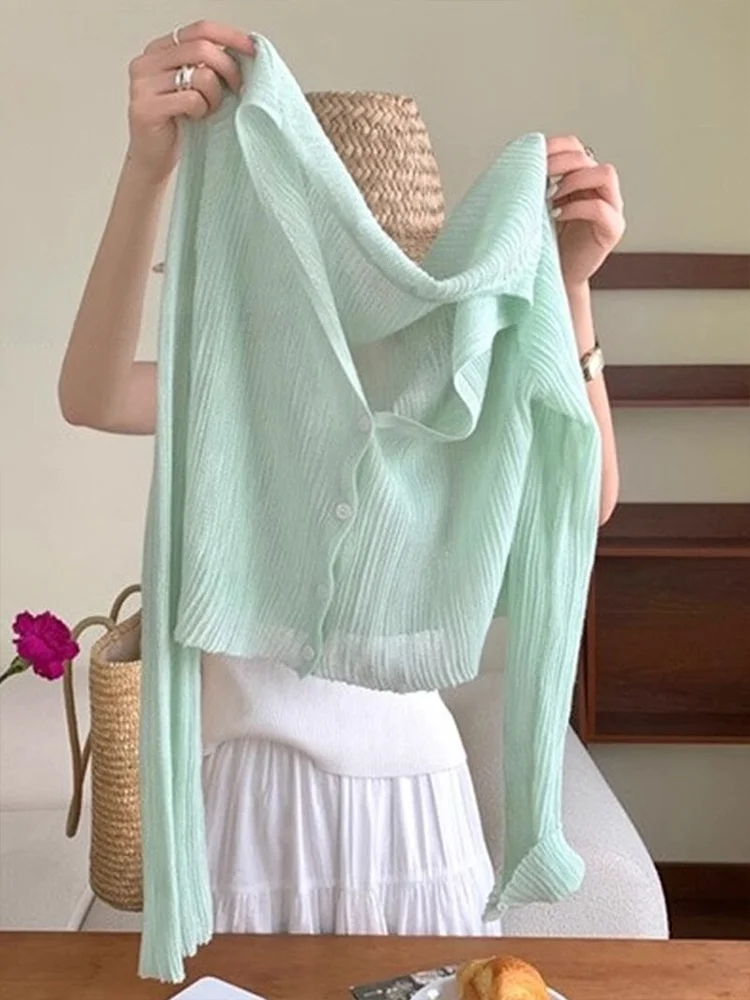 Cárdigan de punto de seda helada verde menta con protección solar, pequeño, para mujer, vestido de verano con tirantes, para usar en exteriores con aire acondicionado.