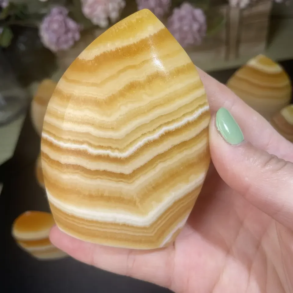 Natural Yellow Calcite Ornament Crystal Free Form for Home Decoration