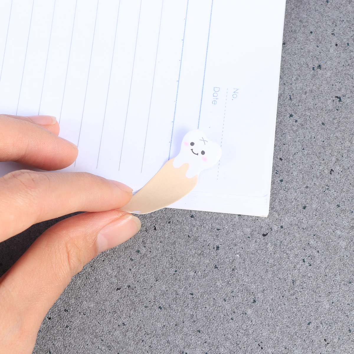

10pcs Mini Animal Cute Cartoon Removable Adhesive Ideal Home Office School Write Plans Schedules