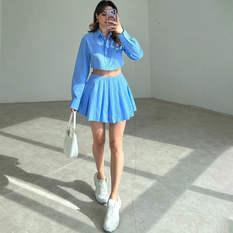 

2025 new gentle wind women's clothing solid color long-sleeved multi-button top and short skirt 2-piece set Z005