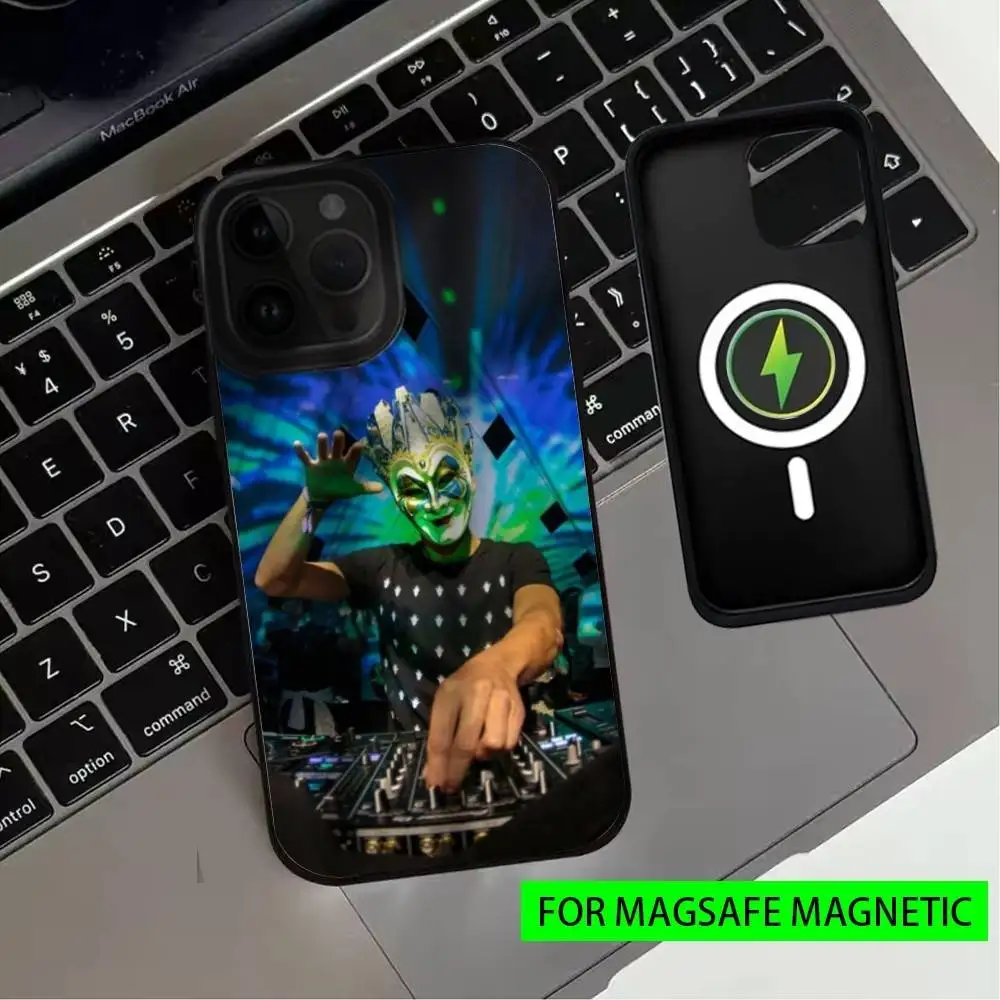 حافظة هاتف Super DJ B-Boris B-Brejcha لهاتف iPhone17,16,15,14,13,12,11 Plus، Pro Max Magnetic للشحن اللاسلكي Magsafe